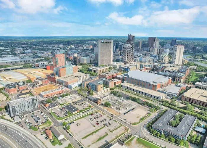 The Urban Oasis - 2 Bedroom - Great Location Apartamento Columbus
