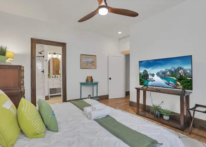 The Urban Oasis - 2 Bedroom - Great Location Apartamento *